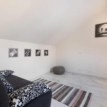 Luxurious And Modern Family Malaga